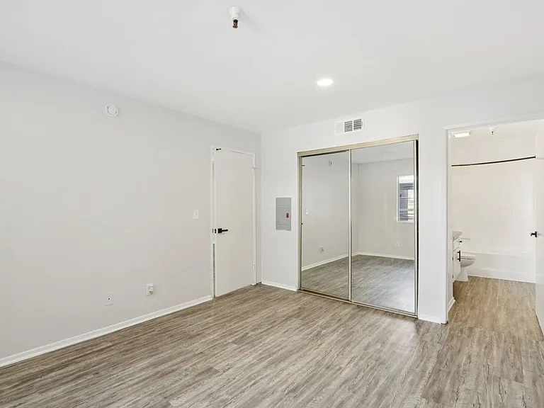 4378 Sepulveda Blvd — Photo 22