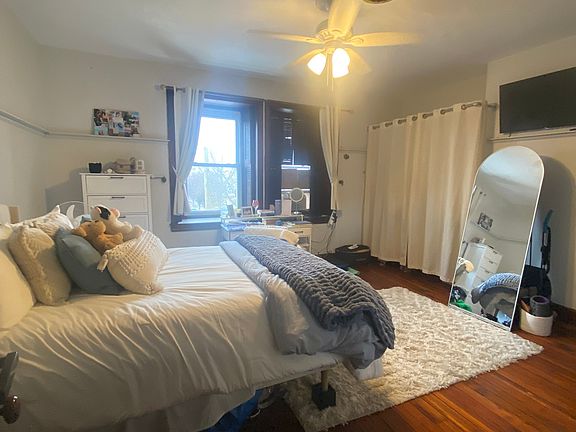 3rd image of 3208 Powelton Ave