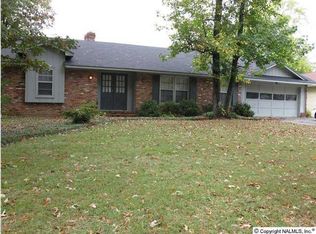 1211 Runnymead Ave SW, Decatur, AL 35601