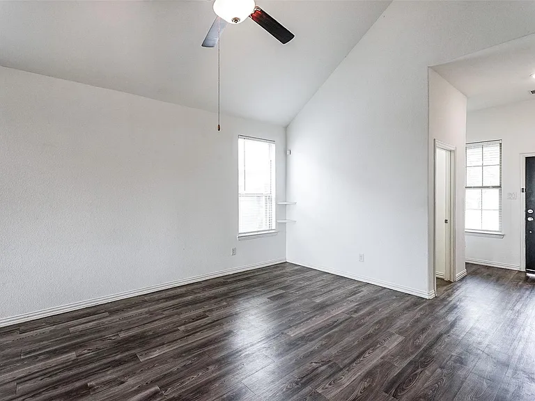9011 Beacon Mill Dr — Photo 7