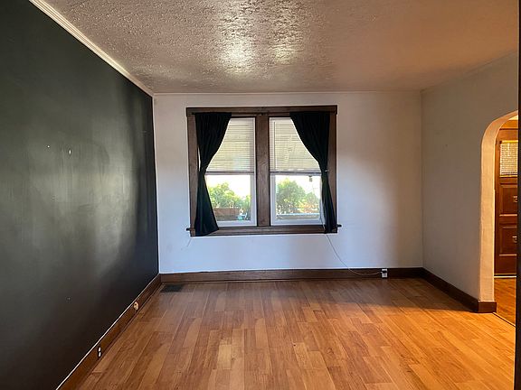 4th image of 714 Grandview Ave