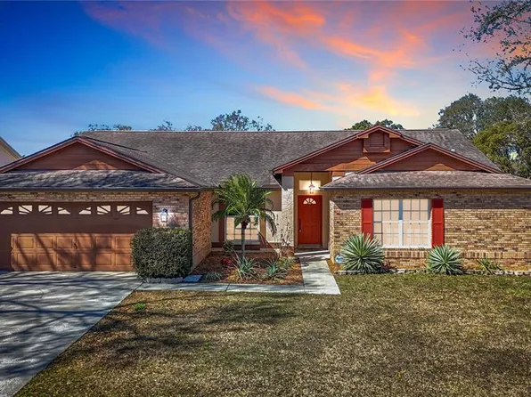 3014 Starmount Dr, Valrico, FL 33596