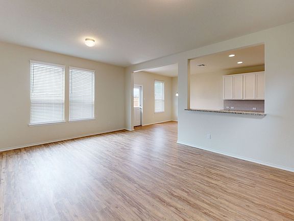 5th image of 181 Green Egret Way