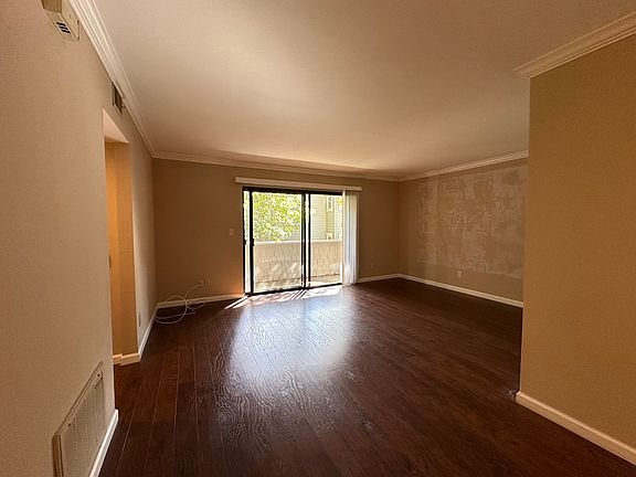 5th image of 164 El Dorado Ave APT 2