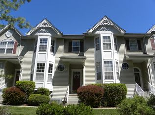 16 Brentwood Ct, Flemington, NJ 08822
