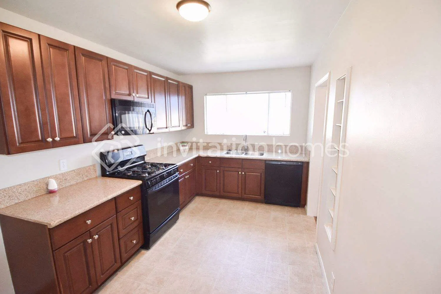1693 Vejar St Pomona, CA 91766 — Photo 1