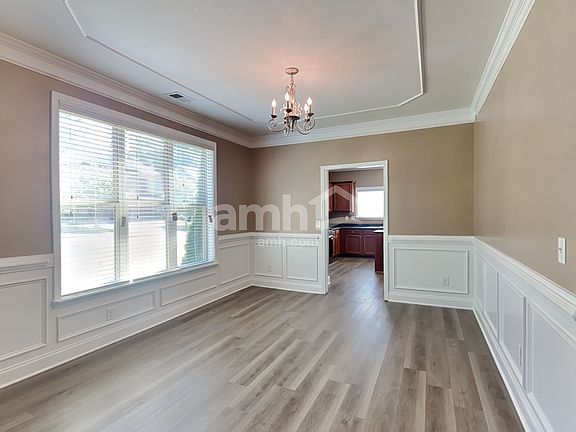 5th image of 3364 Park Glenn Way