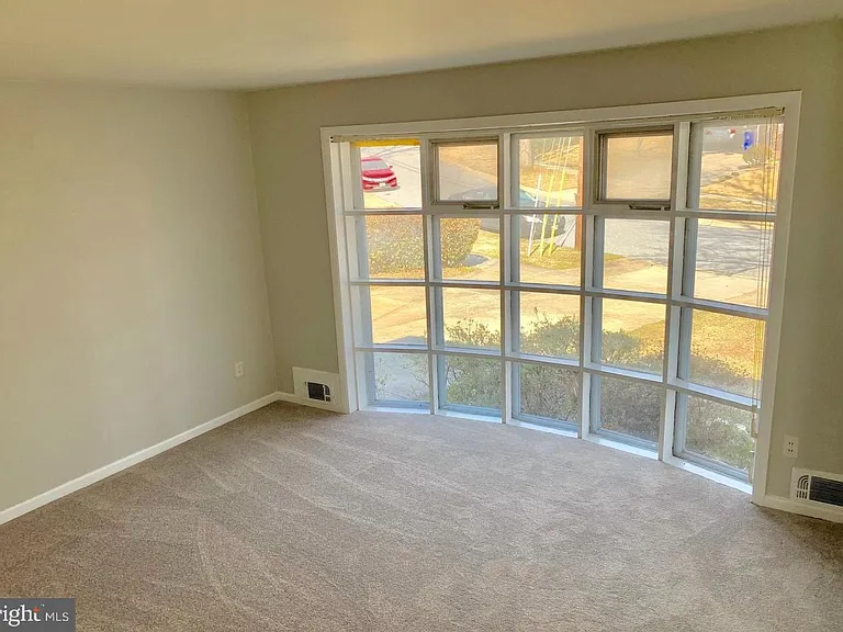 13000 Arctic Ave — Photo 2