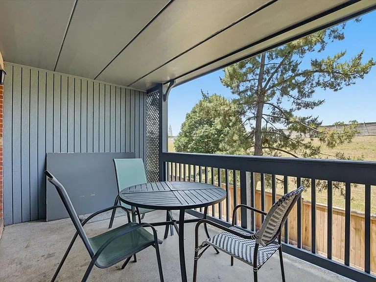 545 Colecroft Ct — Photo 15