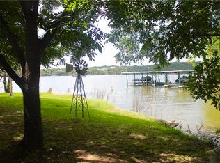 3425 Tahitian Ct, Granbury, TX 76048