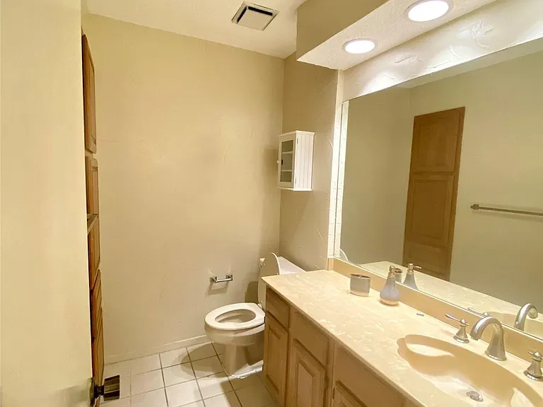 1908 Chasewood Cir #207 — Photo 3
