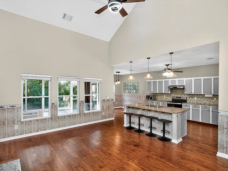 7339 Autumn Crossing Way — Photo 3