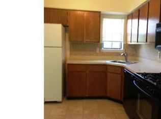240 Wyndham Pl, Robbinsville, NJ 08691