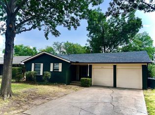 416 W Alta Vista St, Sherman, TX 75092