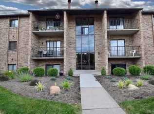 7232 Creekview Dr #VII, Cincinnati, OH 45247