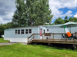 11 Alvarado Dr, Bridgton, ME 04009