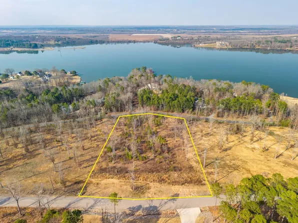 220 Waterview Dr, Conway, AR 72032