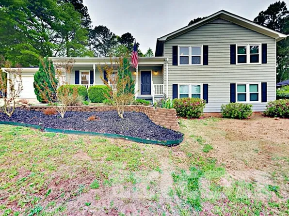 822 Ruswood Rd, Winder, GA 30680