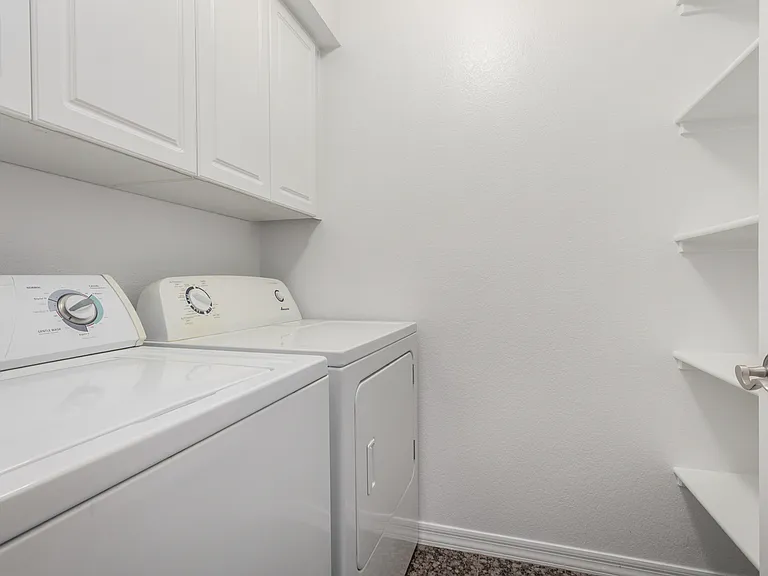 5104 N 32nd St #225 — Photo 23