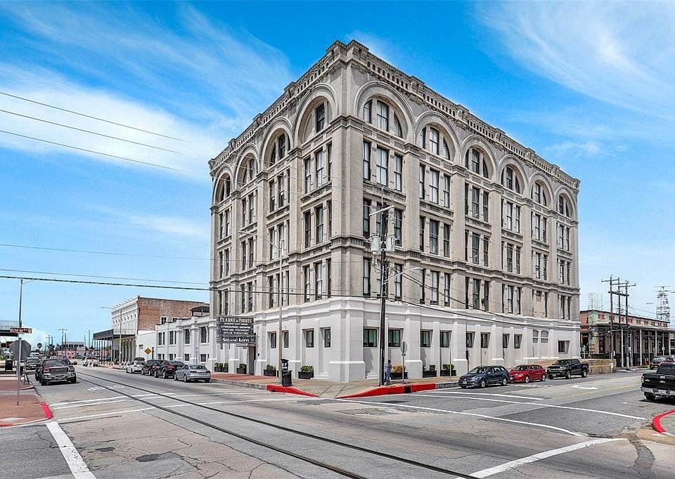 1st image of 2400 Mechanic St APT 204