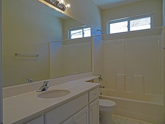 5th image of 2857 Roseau Way