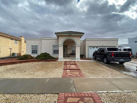 3rd image of 10882 Loma De Alma Dr
