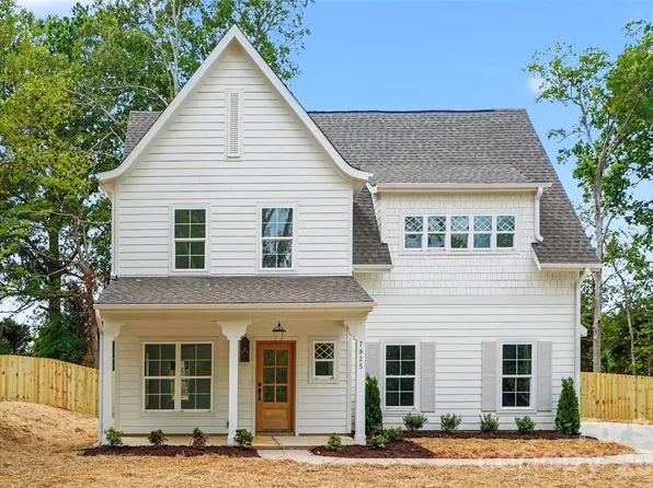 7925 Large Oak Ln, Mint Hill, NC 28227