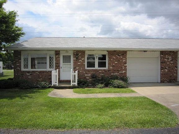 2nd image of 1715 Olive Ct