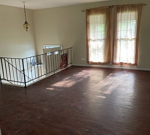 2nd image of 14225 Lincoln Ave