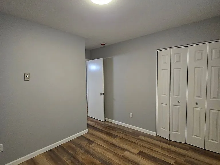 114 N Prairie Rd — Photo 9