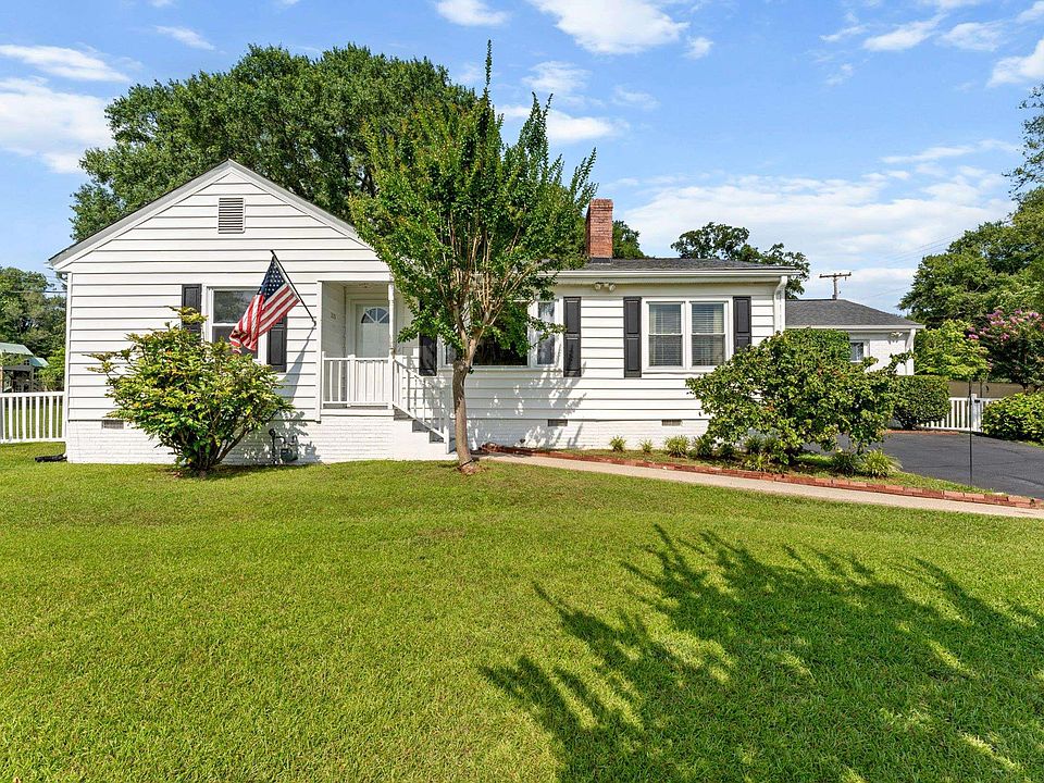 1st image of 215 Legrand Blvd