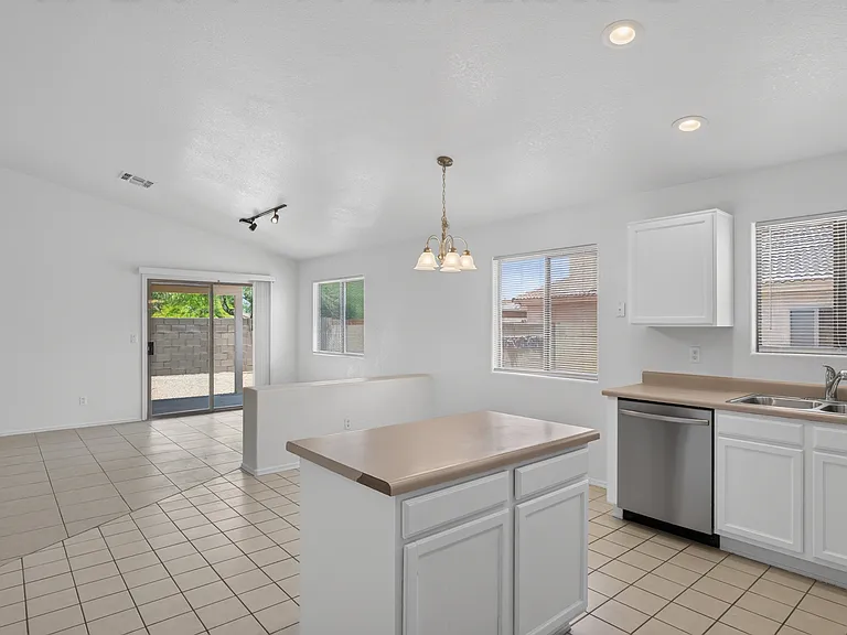 9890 E Shadow Glen Ct — Photo 12