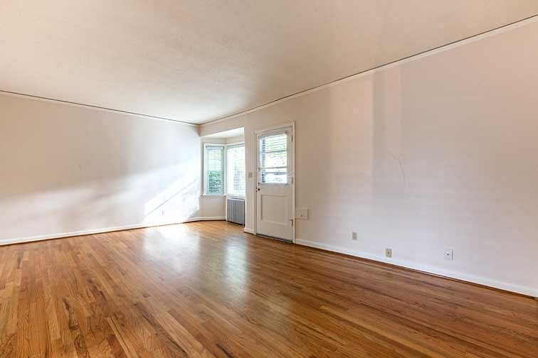 1st image of 4405 NE Hoyt St #4501