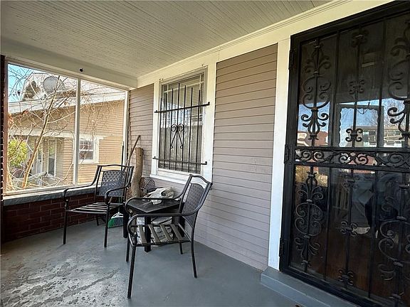 2nd image of 4132 College Ave