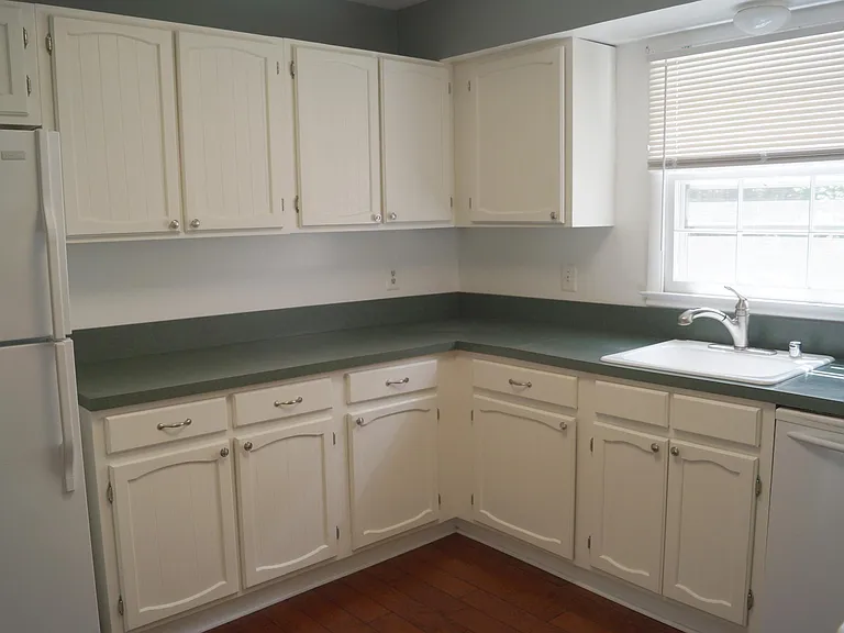 312 Hanford Ct — Photo 8