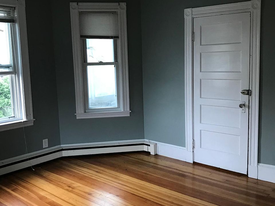 1st image of 73 Albertina St #2