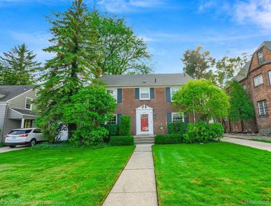 465 Fisher Rd, Grosse Pointe, MI, 48230