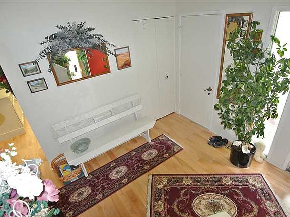 3rd image of 2953 Millice Ave