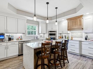 848 E Country Ridge St, Nixa, MO 65714