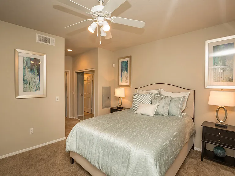 2b2 1182 SQFT 2 Bed 2 Bath