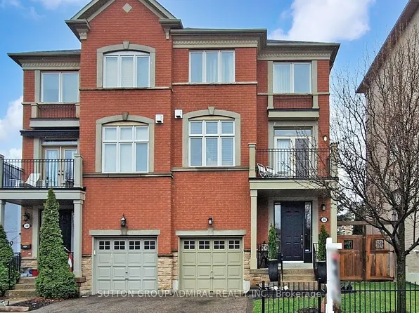 36 Helen St, Vaughan, ON L4L 3S3