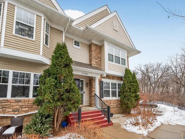 111309 Village Rd, Chaska, MN 55318