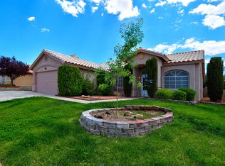 935 Blue Arroyo Dr, Henderson, NV 89015