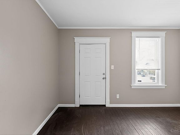 5th image of 3502 Meadow Ave