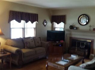 6114 Benneville St, Cincinnati, OH 45230