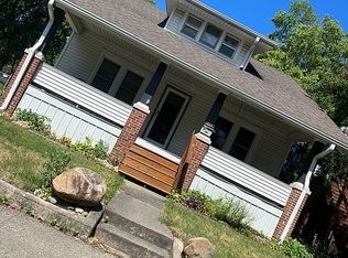 713 S State St, Champaign, IL 61820