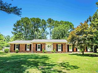 216 Cascade Dr, Athens, AL 35611