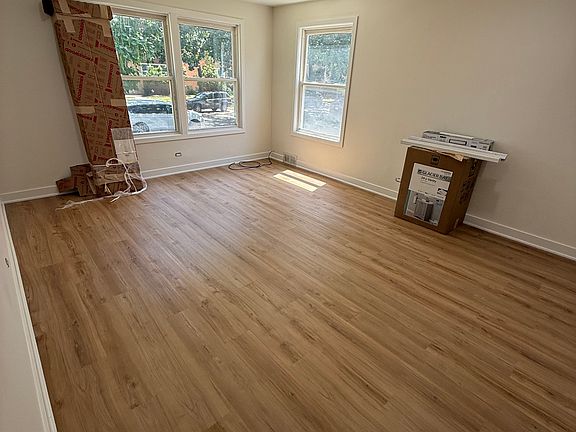 2nd image of 8918 Lavergne Ave #1