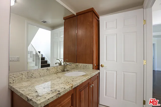 1171 Franklin St #103 — Photo 18