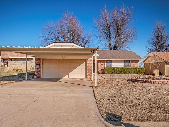 2nd image of 605 Linda Ln